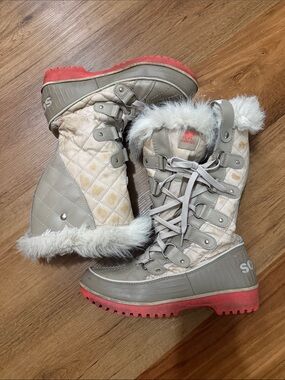 Sorel Lace-Up Winter Boot with Faux Fur Collar in Cream and Coral